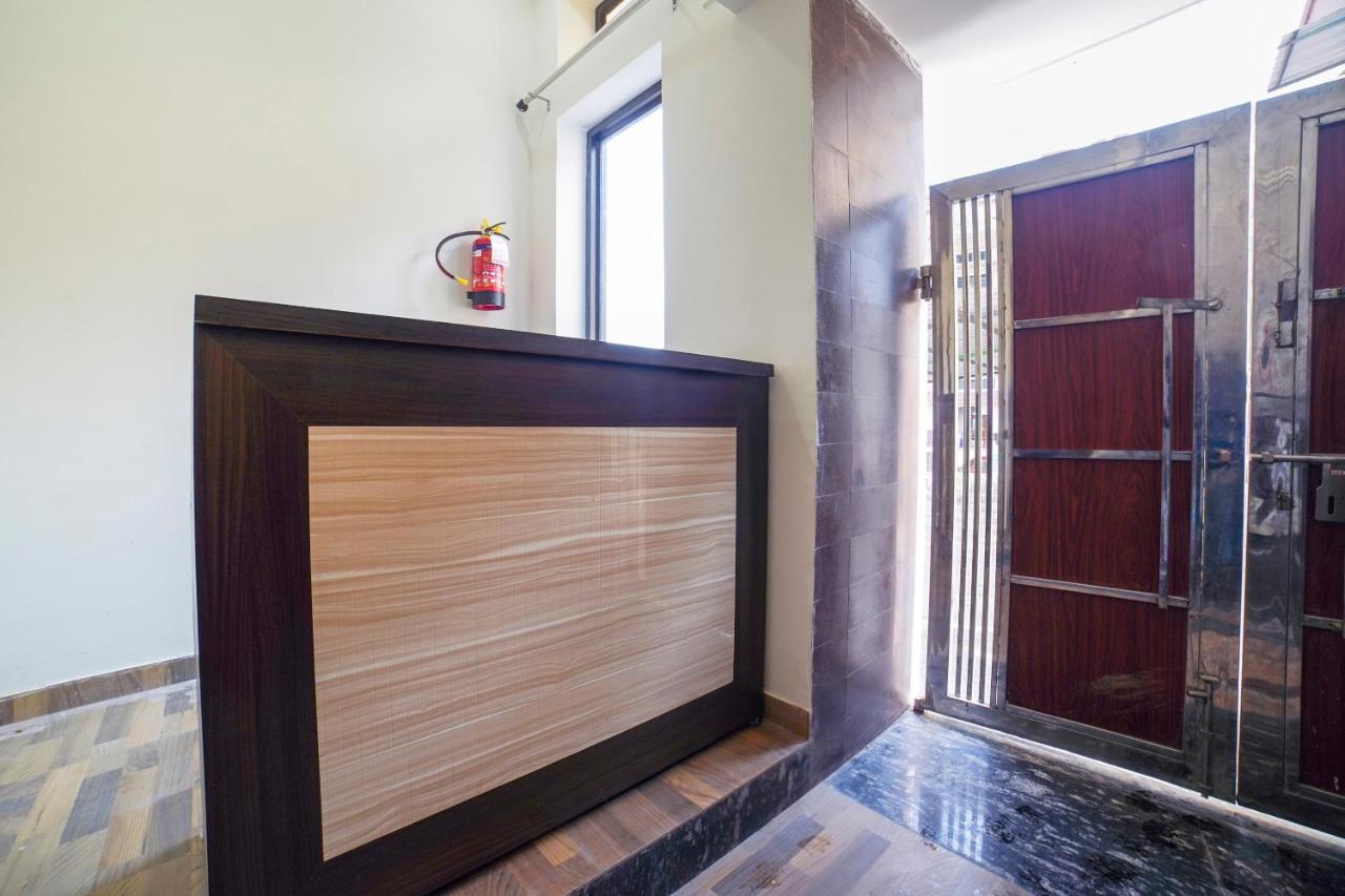 Oyo 67163 Anantham Residency Hotel Narendra Nagar Exterior foto