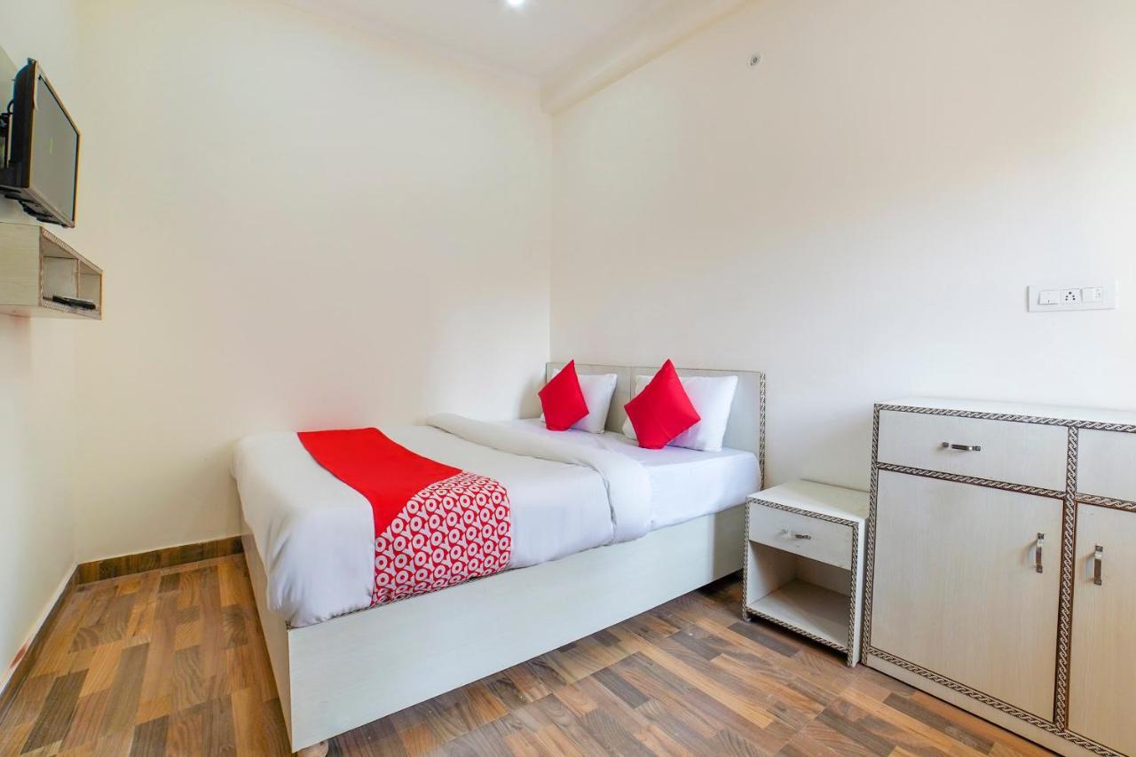 Oyo 67163 Anantham Residency Hotel Narendra Nagar Exterior foto